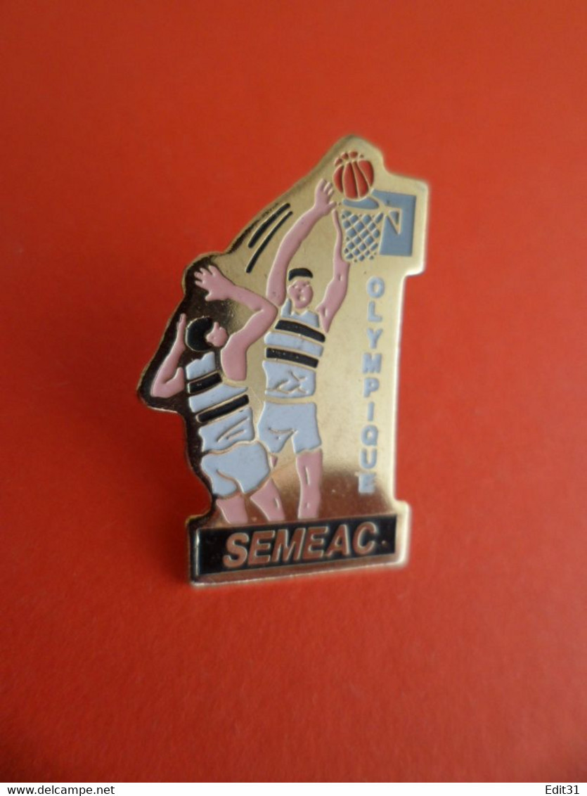 Pins Sport émail : SEMEAC Olympique - Hautes-Pyrénées - Basket  Basketball Signé Tél - Basketball