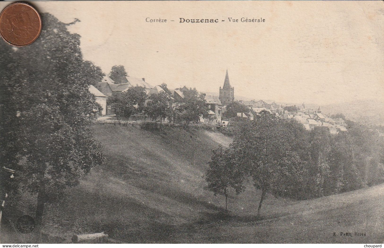 19 - Carte Postale Ancienne De  DOUZENAC     Vue Générale - Other & Unclassified