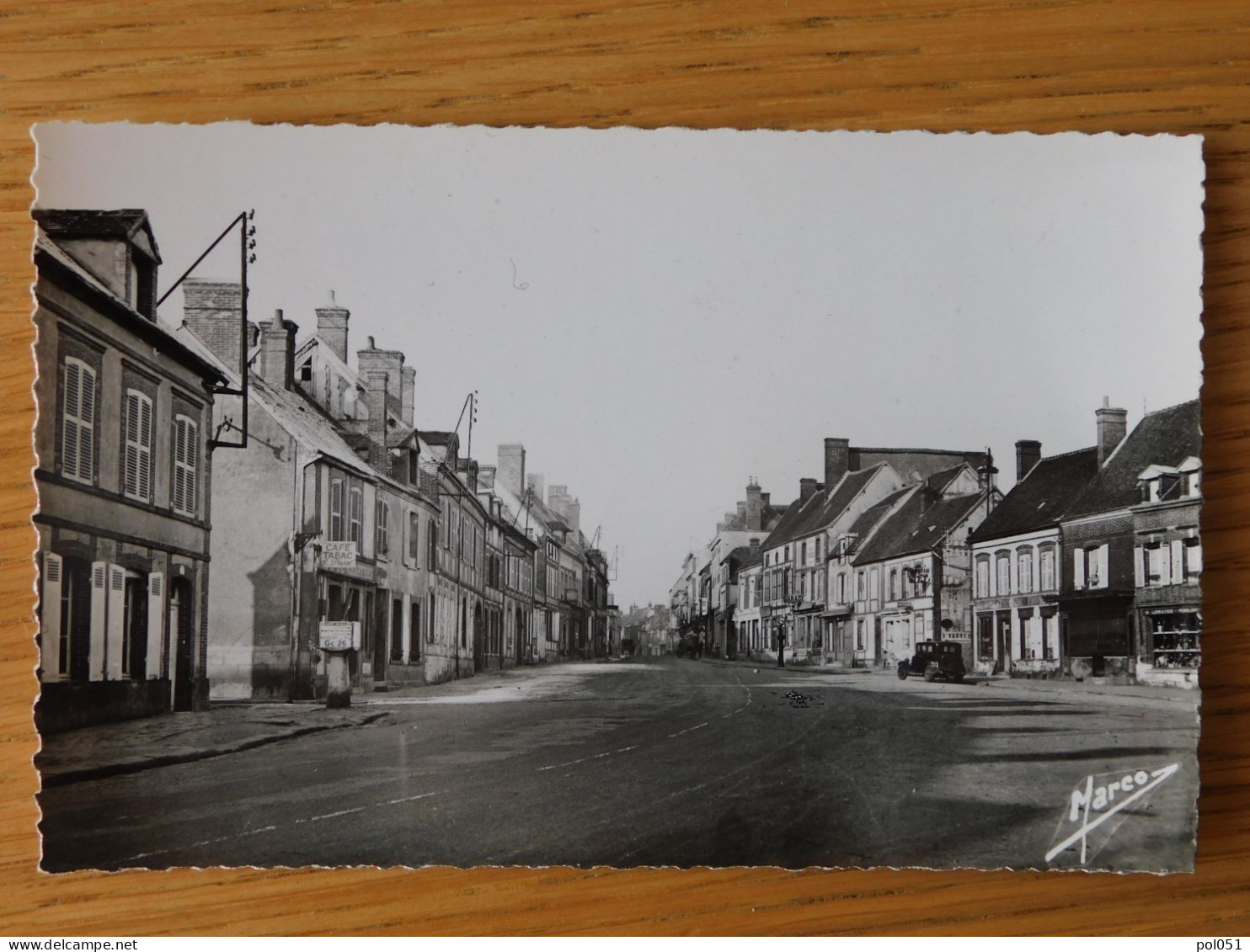 28 - EURE  Et Loire - Châteauneuf En Thymerais - Place Saint Clair - Châteauneuf