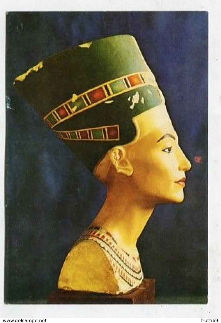 AK 164116 EGYPT - Painted Limestone Bust Of Queen Nefertiti - Musei