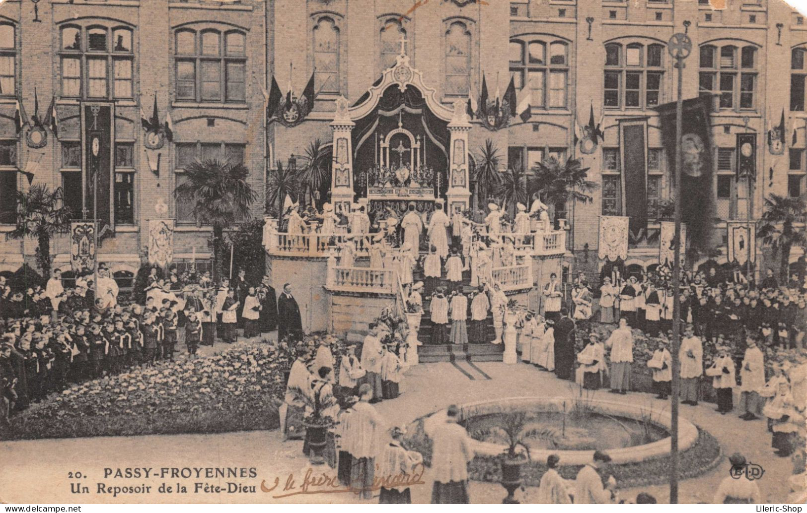 PASSY-FROYENNES Un Reposoir De La Fête-Dieu - Tournai