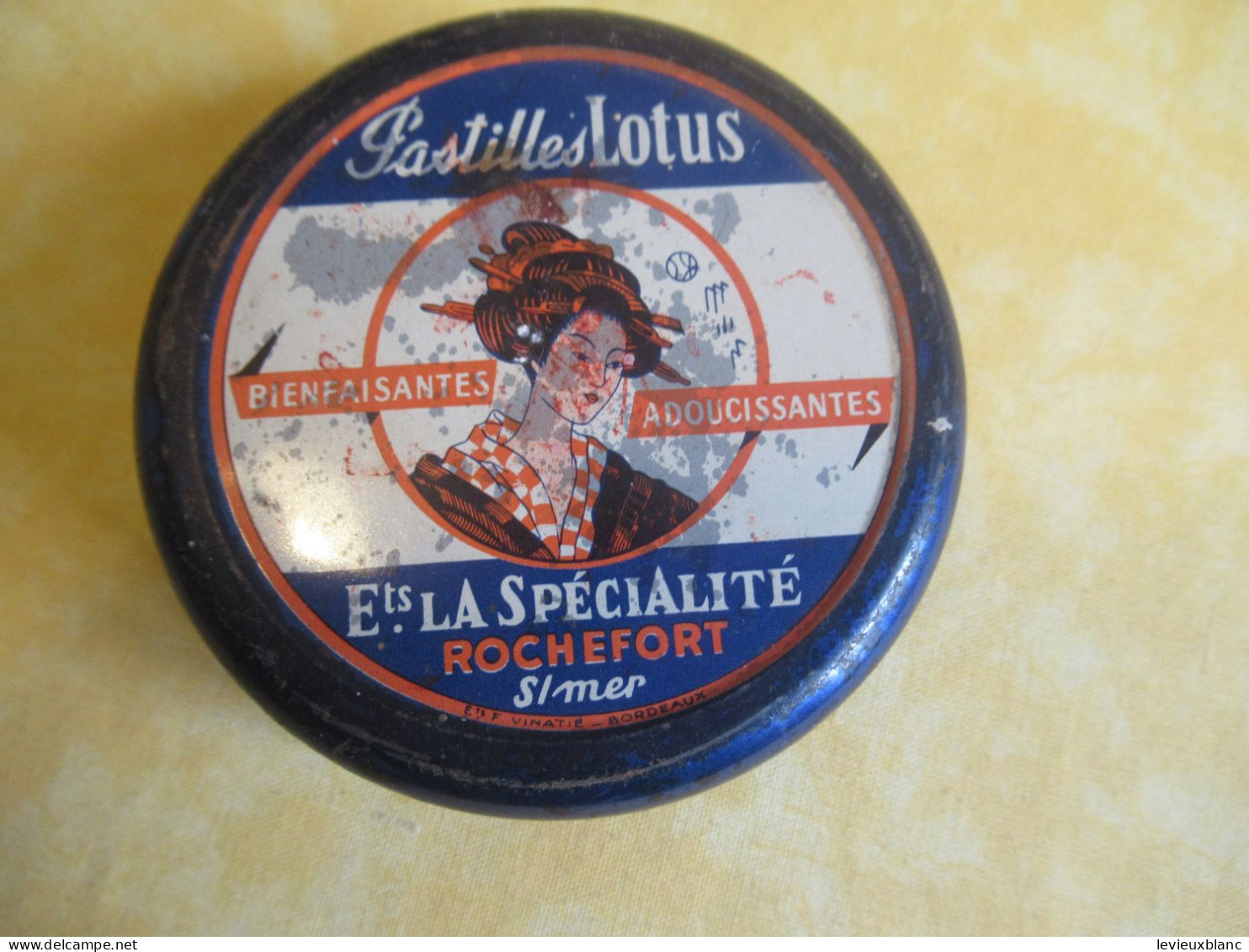 Boite Métallique / Pastilles LOTUS/ Ets " La Spécialité" / Rochefort Sur Mer /Vers 1930-1950     BFPP289 - Dozen