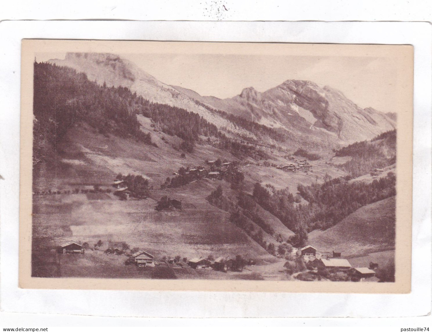 CPA :  14 X 9  -  LE  GRAND  BORNAND  -    VALLEE  DU  CHINAILLON  ET  PIC  DE  JALOUVRE - Le Grand Bornand