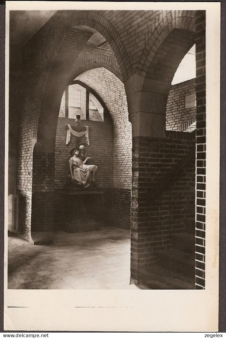 Tilburg - Retraitehuis O.L. Vrouwe V.h.Cenakel - Pieta - 1953 - Tilburg