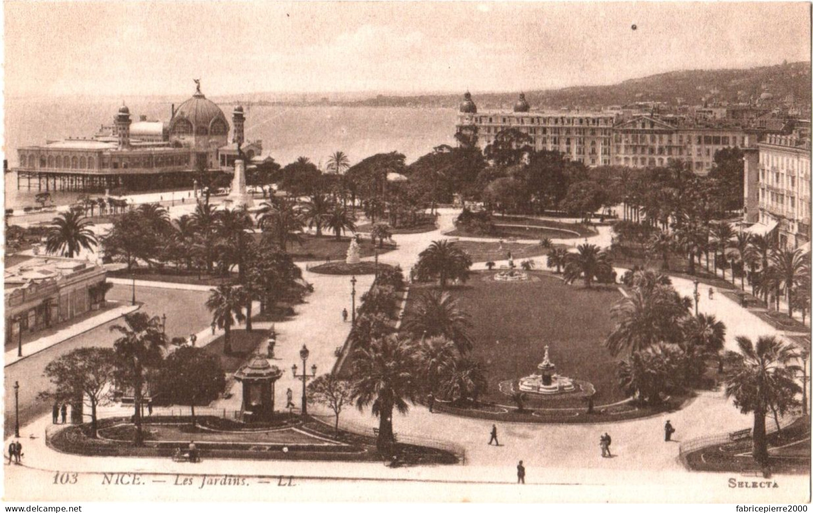 CPA 06 (Alpes-Maritimes) Nice - Les Jardins Publics. Au Fond, Hôtel Négresco Et Palais-Casino De La Jetée-Promenade TBE - Casinos