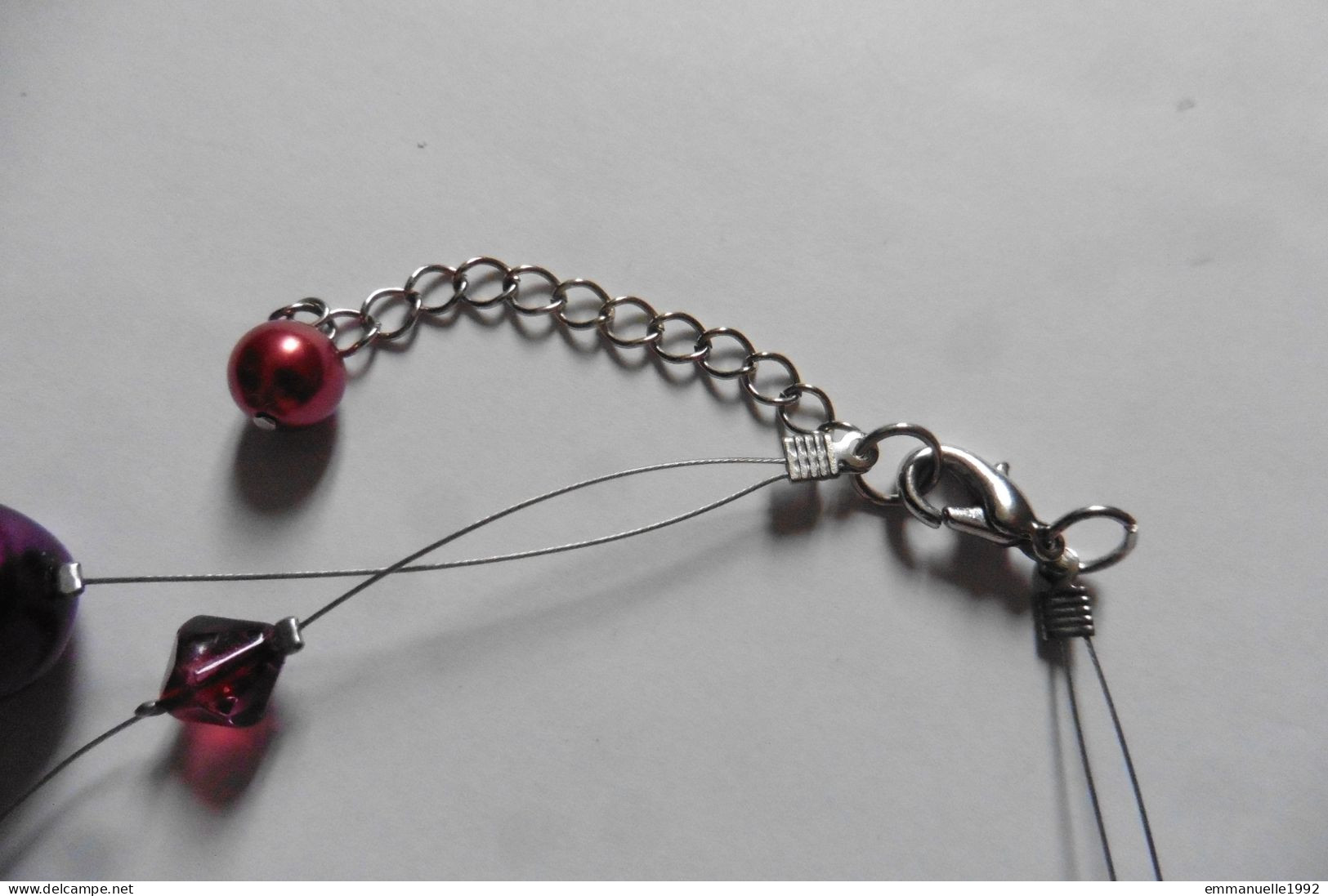 Collier Deux Rangs Sur Fil Cablé Perles Fantaisie Baroques Prune Et Cristaux Toupies Rouge Bordeaux - Necklaces/Chains