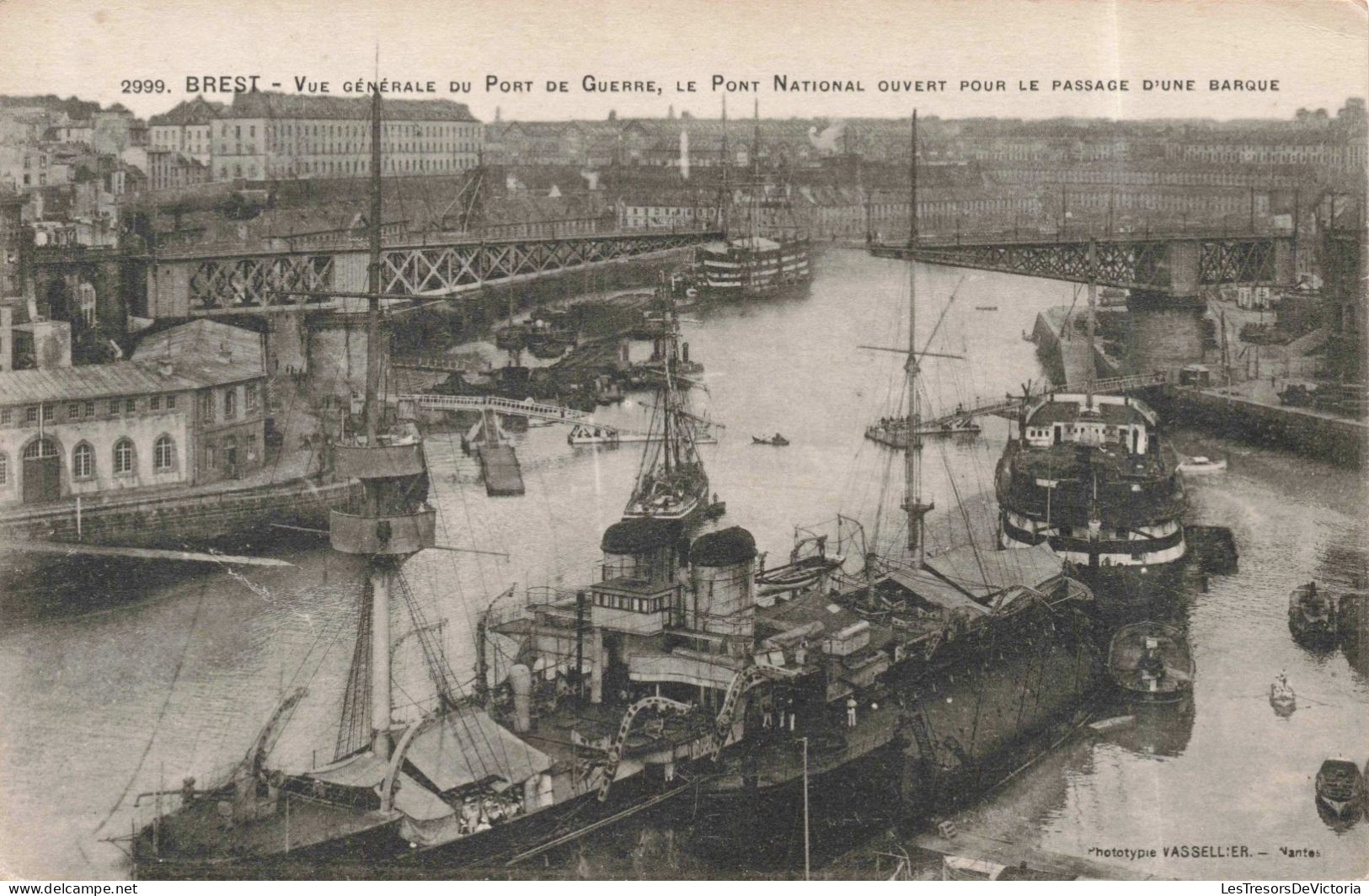 FRANCE - Brest - Vue Générale Du Port De Guerre - Le Pont National Ouvert Pour Le Passage ... - Carte Postale Ancienne - Brest