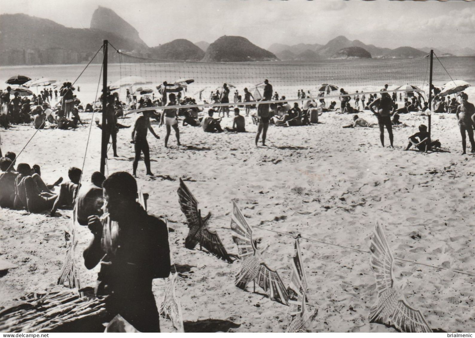 BRESIL  La Plage De COPACABANA - Copacabana