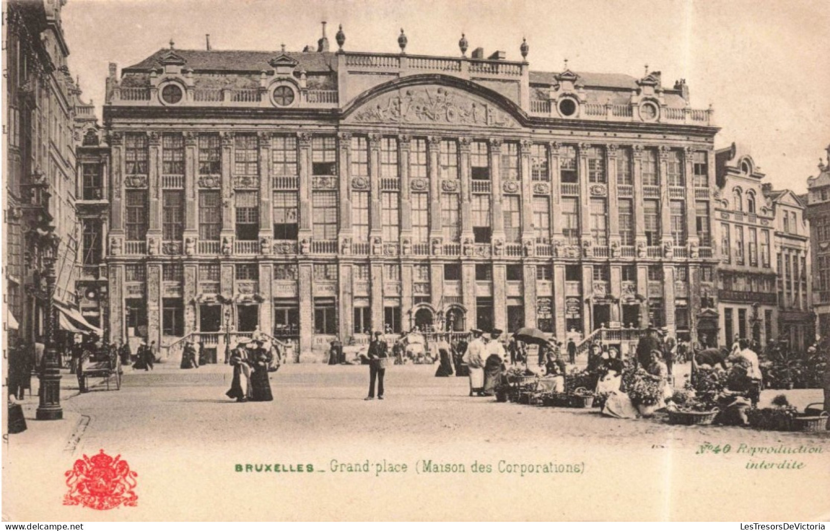 BELGIQUE - Bruxelles - Grand-place - Maison Des Corporations - Animé - Carte Postale AncienneL - Plazas