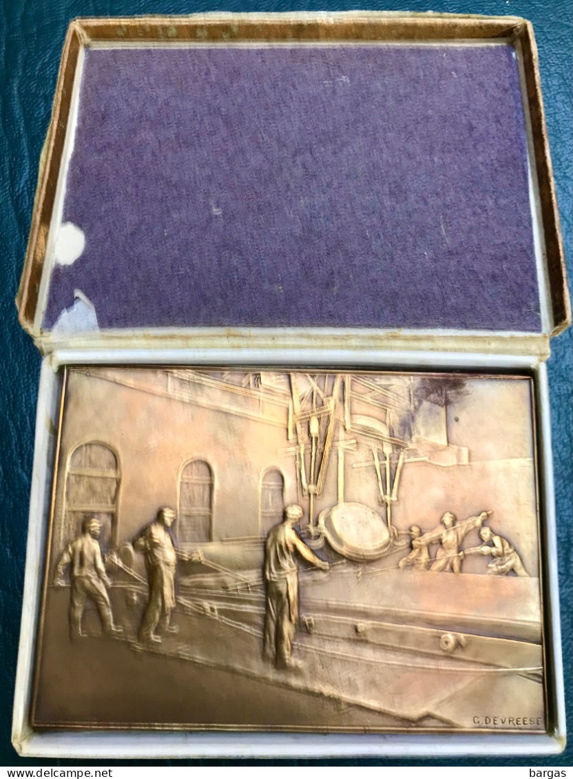 Médaille De Bronze Usine Des Glaces D'auvelais Dans Sa Boîte - Autres & Non Classés