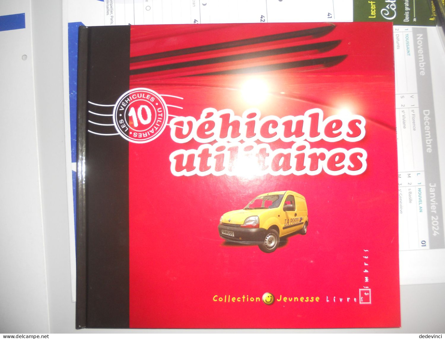 Livre : Véhicule Utilitaires  14€. Avec Les Timbres - Altri & Non Classificati