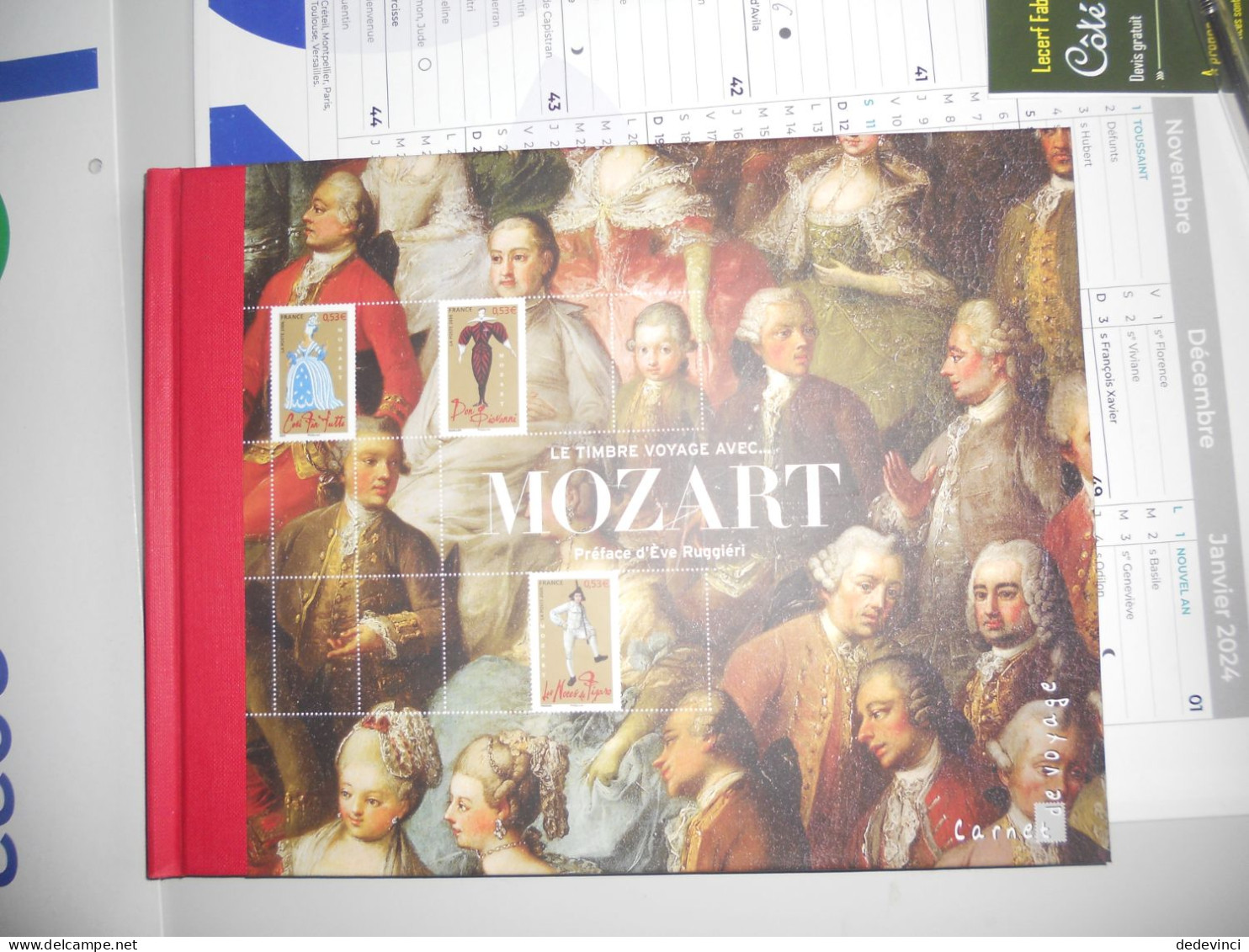 Livre : Mozart 19€00€. Avec Les Timbres - Other & Unclassified