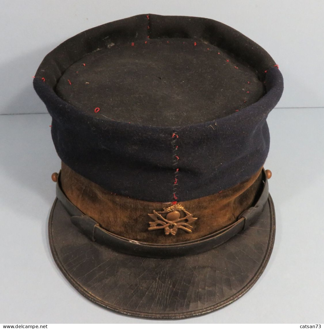 KEPI 1884 SOUS OFFICIER 1914 1918  EN L'ETAT SAPEURS POMPIER INSIGNE METALIQUE - Casques & Coiffures