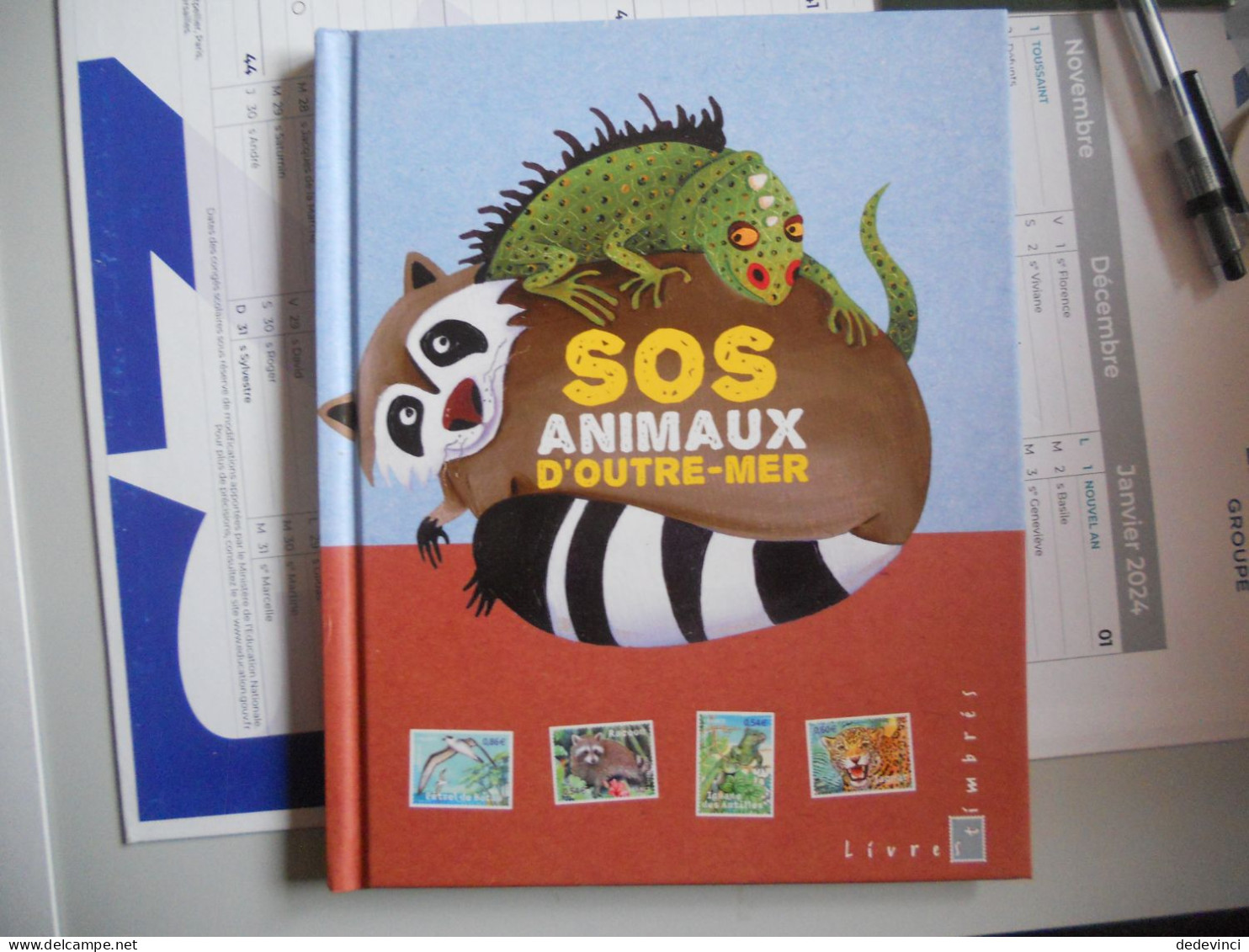Livre : SOS Animaux D'outre-mer Vendu 14€90 Avec Les Timbres - Autres & Non Classés