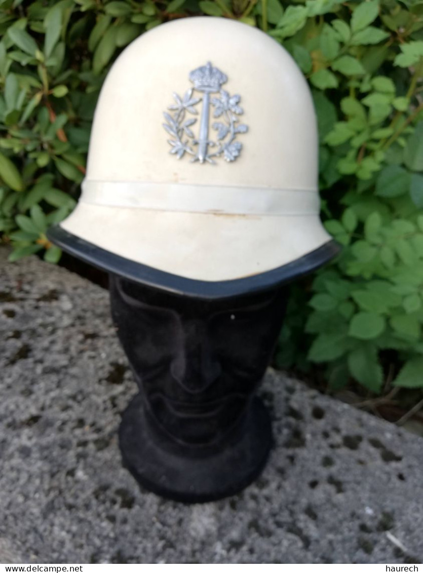 Beau Casque Vintage De La Police Communale Belge - Police & Gendarmerie