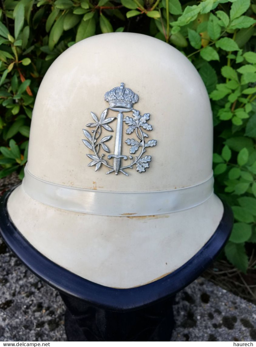 Beau Casque Vintage De La Police Communale Belge - Police & Gendarmerie