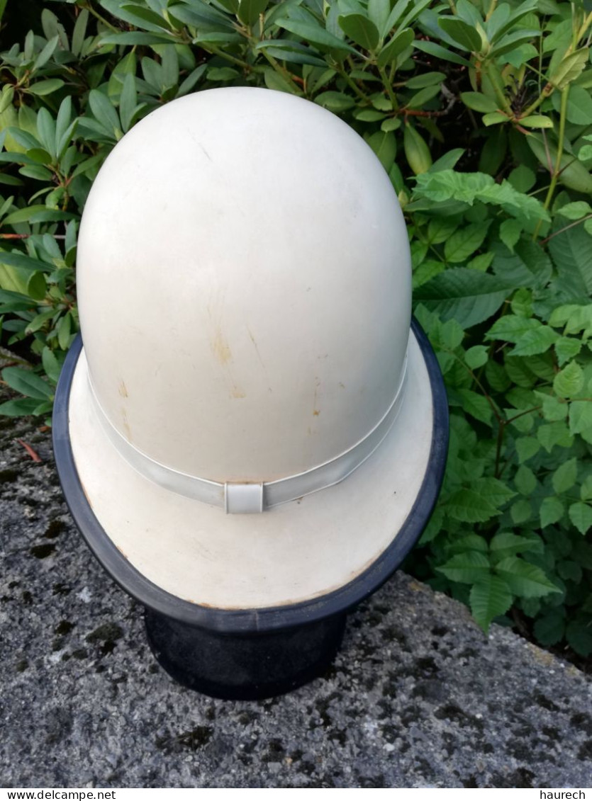 Beau Casque Vintage De La Police Communale Belge - Police & Gendarmerie