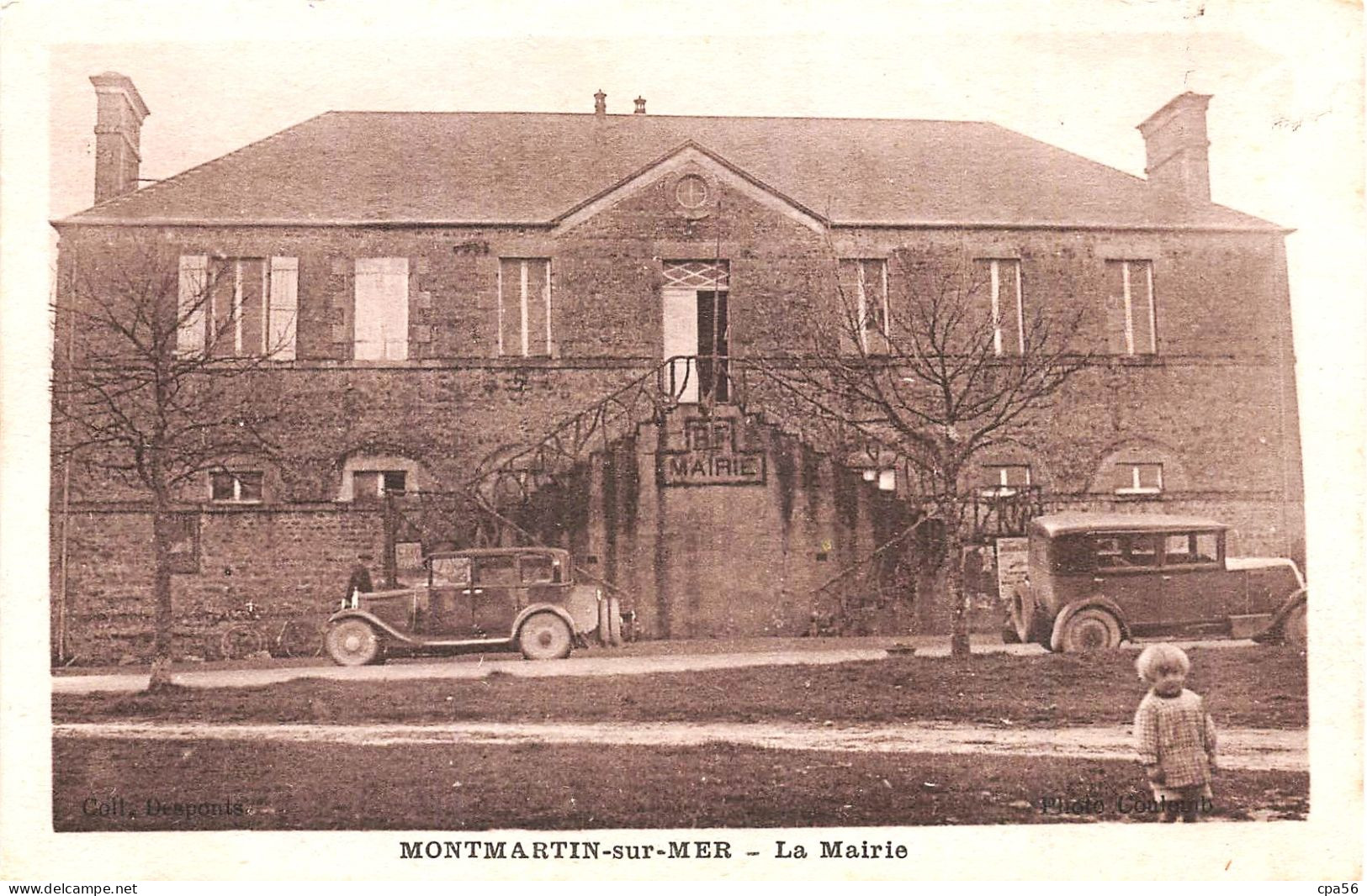 MONTMARTIN Sur Mer - Devant La Mairie - Automobiles - Montmartin Sur Mer