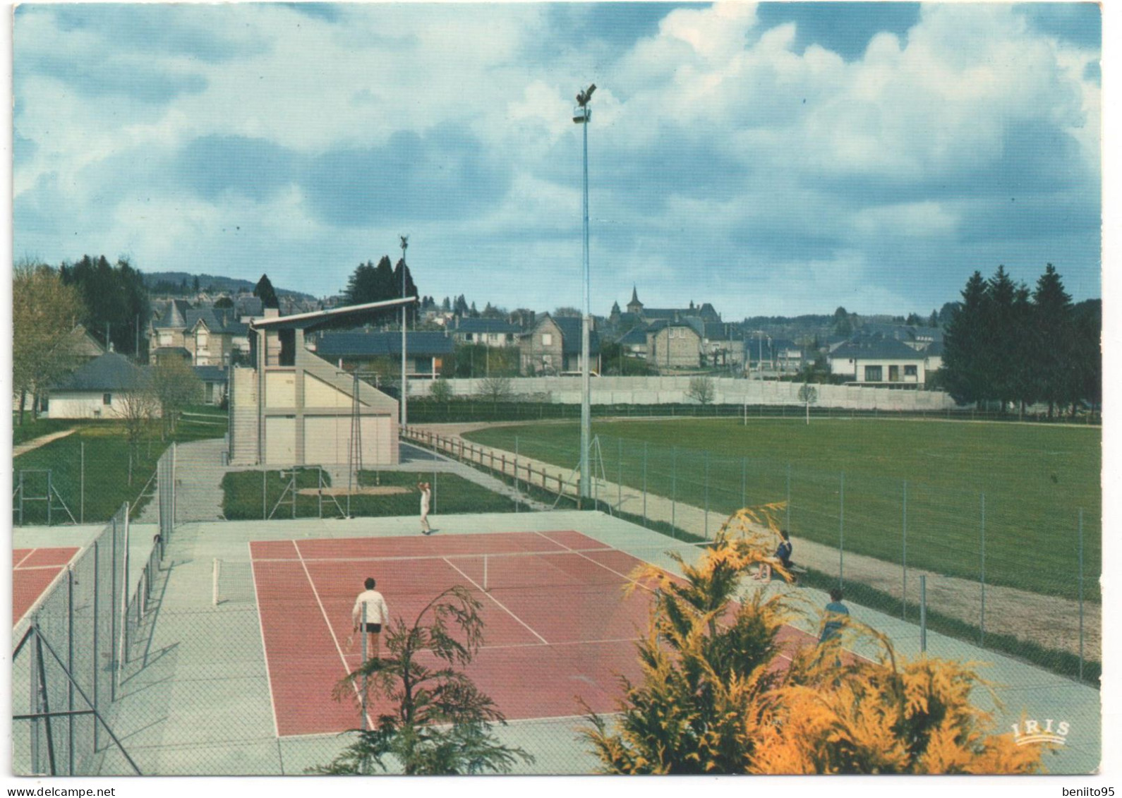 CPM De MEYMAC - Le Stade. - Otros & Sin Clasificación