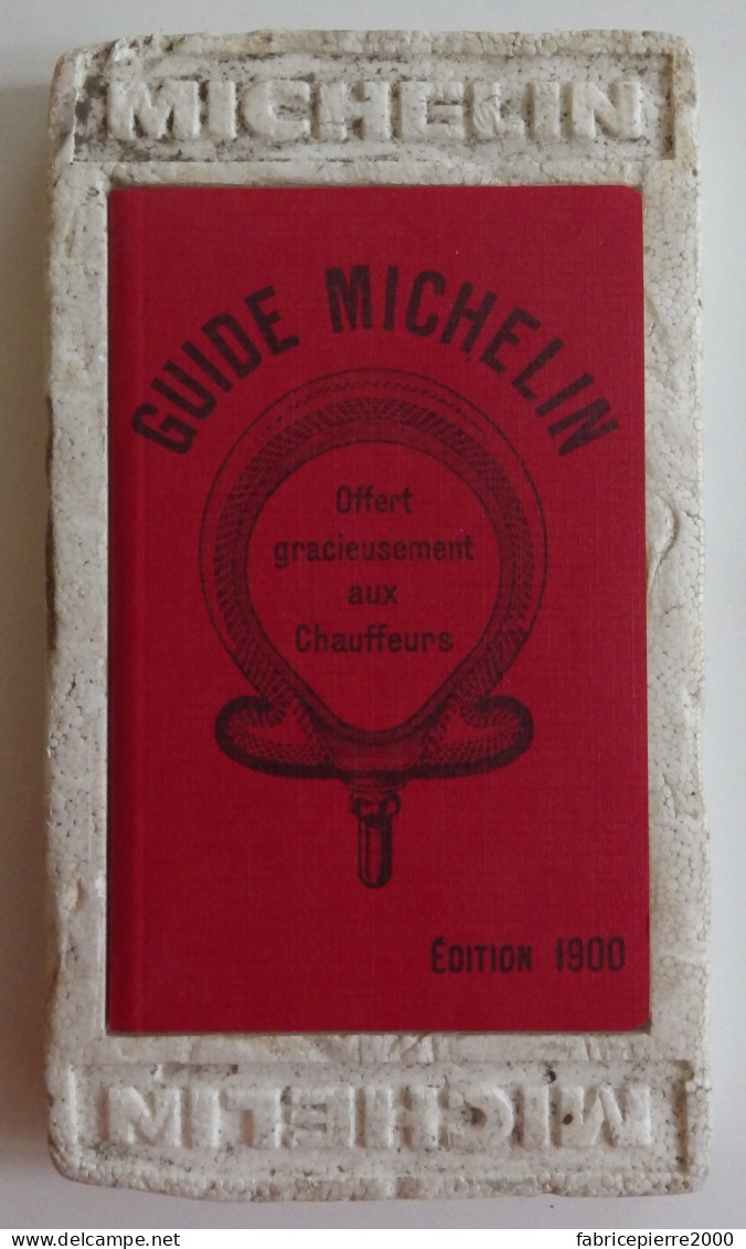 MICHELIN - Guide Offert Gracieusement Aux Chauffeurs édition 1900 Réédition TBE Avec Son Présentoir - Michelin-Führer