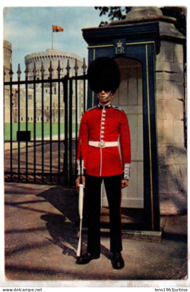 Guard At The Gates Of Windsor Castel - Windsor Castle