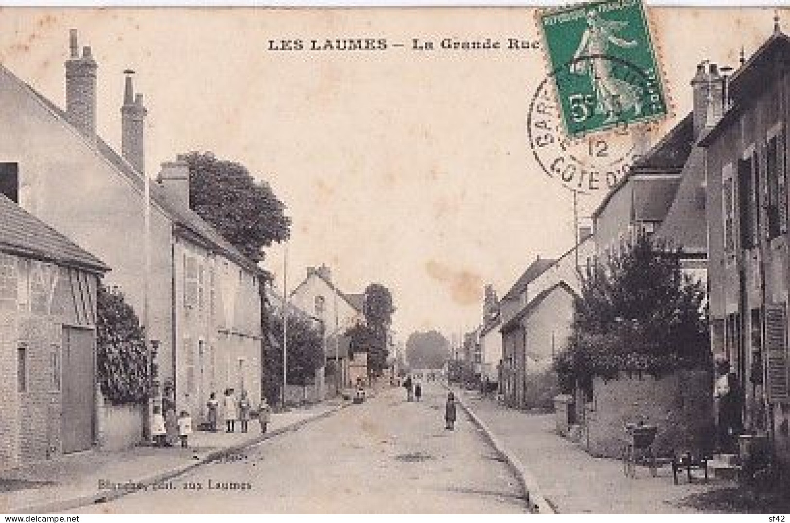 LES LAUMES         LA GRANDE RUE - Venarey Les Laumes