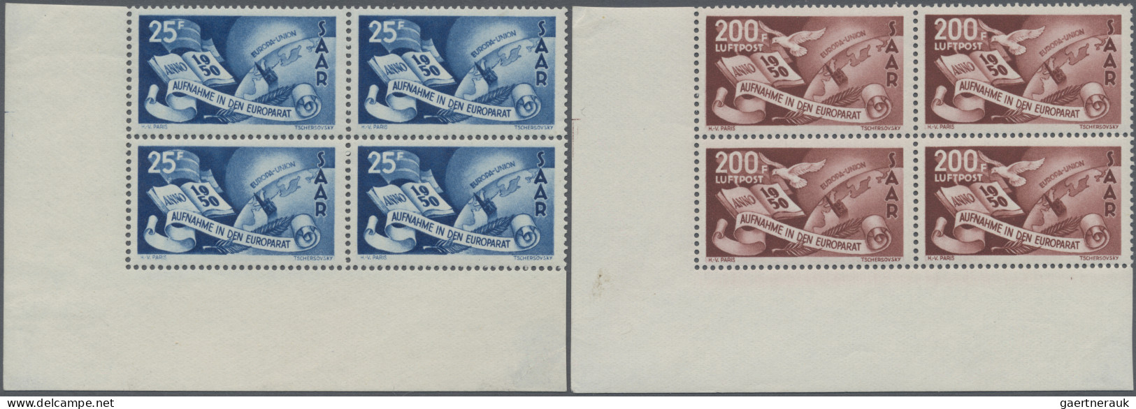 Saarland (1947/56): 1950, Europarat, 25 Fr. Und 200 Fr. Je In Eckrand-4er-Blocks - Unused Stamps