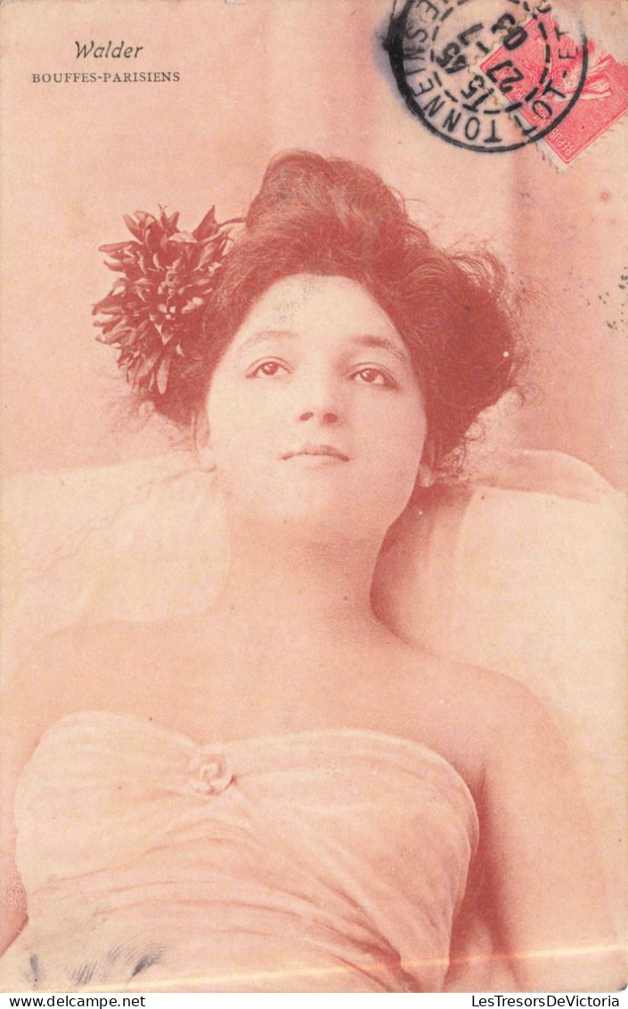 PHOTOGRAPHIE - Portait - Femme Allongée - Carte Postale Ancienne - Fotografia