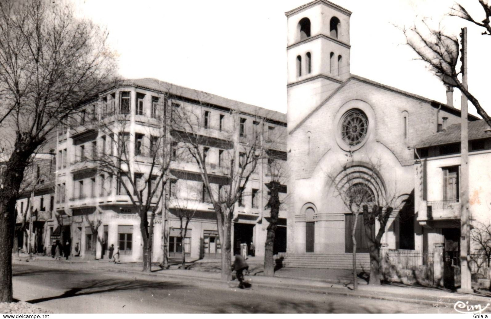 19618 SETIF  UNE EGLISE     ( 2 Scans) ALGERIE - Setif