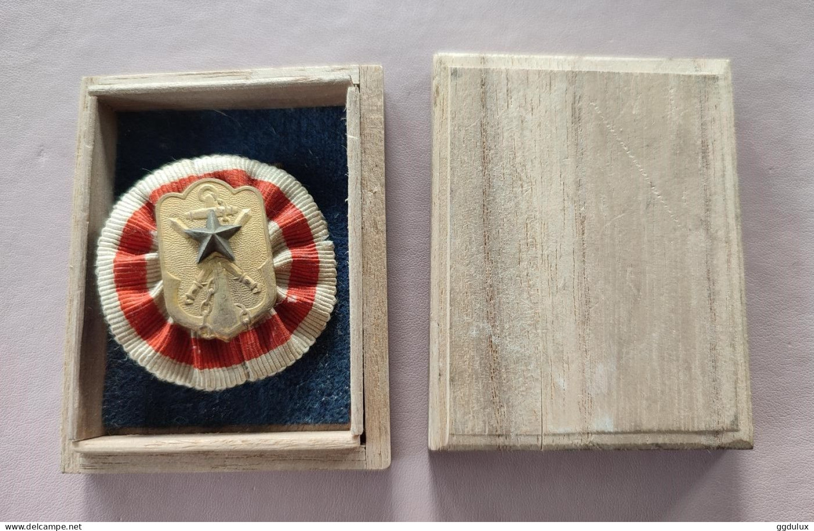 Rare Médaille D'or Des Anciens Combattants De L'armée Japonaise + Boite - Otros & Sin Clasificación