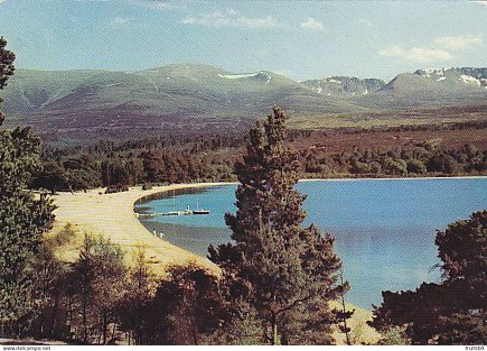 AK 164582 SCOTLAND - Loch Morlich And The Cairngorms - Inverness-shire
