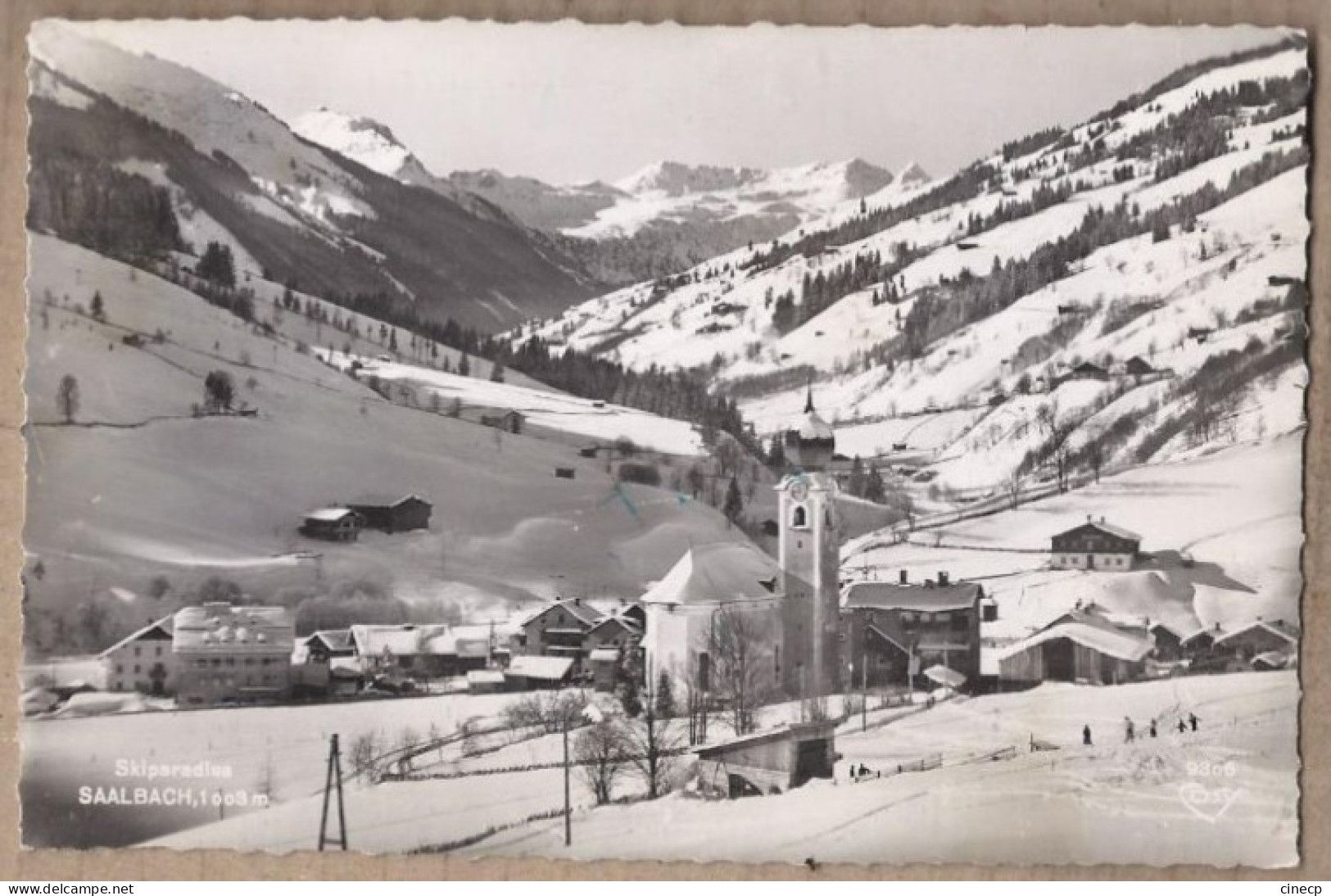 CPSM AUTRICHE - SAALBACH - Skiparadies - Très Jolie Vue Générale Du Village Sous La Neige - Saalbach