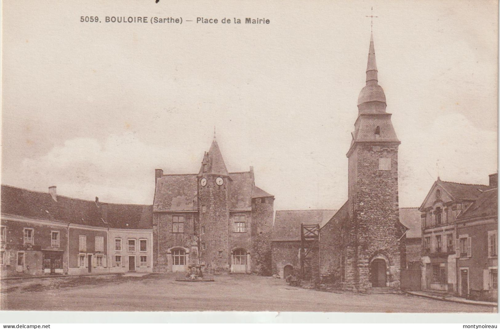 Dav : Sarthe : BOULOIRE  : Vue Place D Ela Mairie - Bouloire