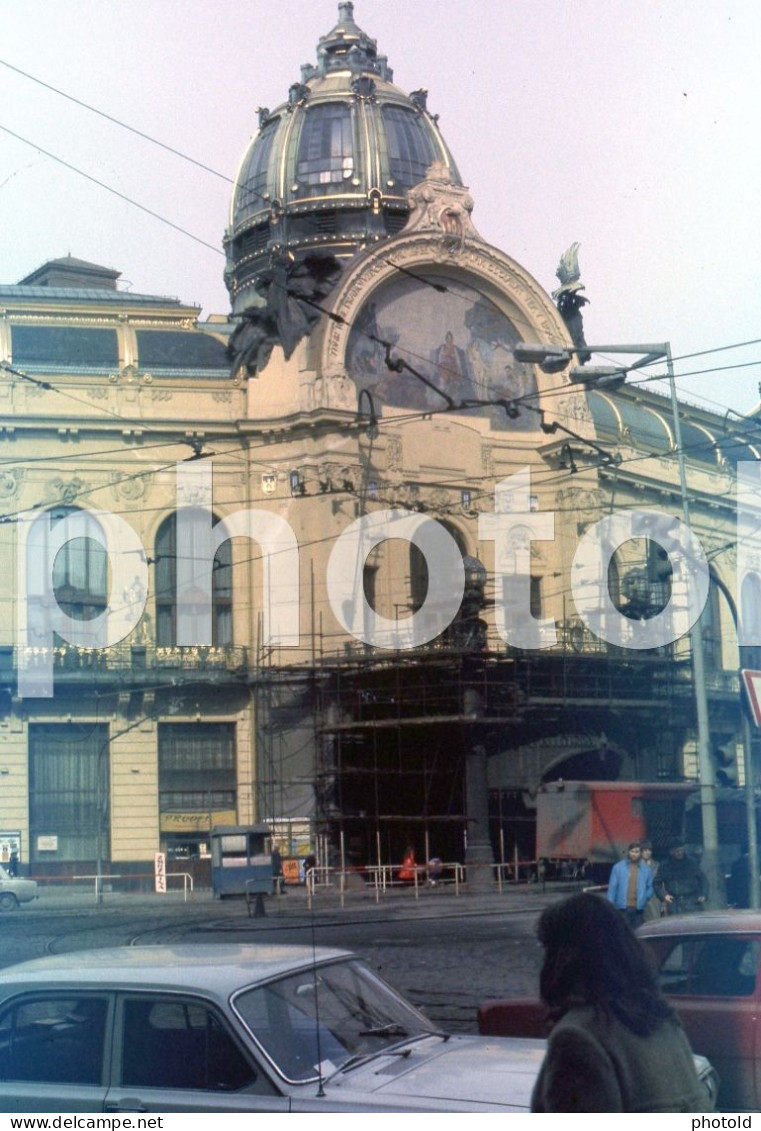 4 SLIDES SET 70s STREET SCENE BUS PRAGUE PRAHA CZECHIA CZECH REPUBLIC 35mm DIAPOSITIVE SLIDE NO PHOTO FOTO Nb2725 - Diapositives