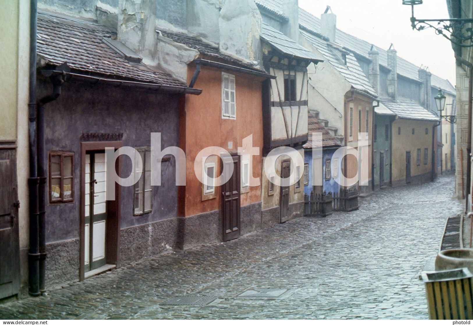 4 SLIDES SET 70s STREET SCENE CARS HOTEL PRAGUE PRAHA CZECHIA CZECH REPUBLIC 35mm DIAPOSITIVE SLIDE NO PHOTO FOTO Nb2726 - Diapositives