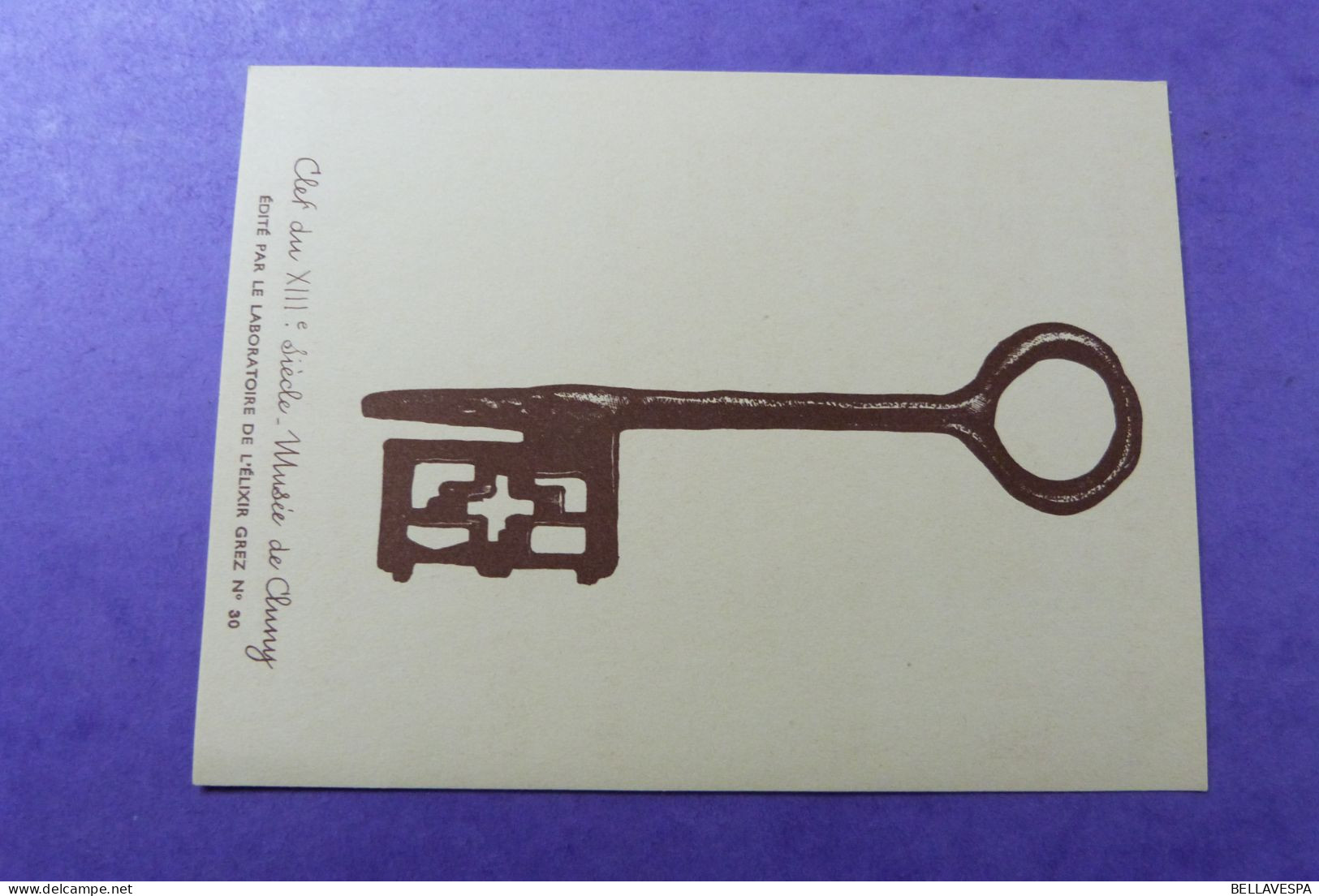 sleutel sleutels clé Musee de Cluny lot x 9 stuks Pub Healt Pharma edit Labo MONIN Paris 9 e