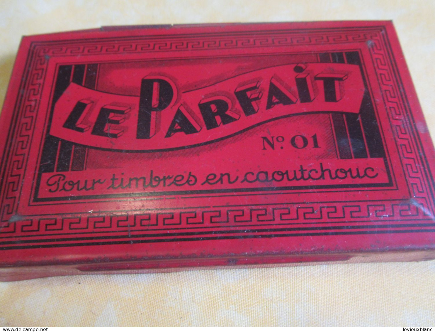 Boite Métallique/Matériel De Bureau/ Tampon Encreur/ "Le PARFAIT"/Pour Timbres Eb Caoutchouc /Vers 1940-1960   BFPP304 - Boîtes