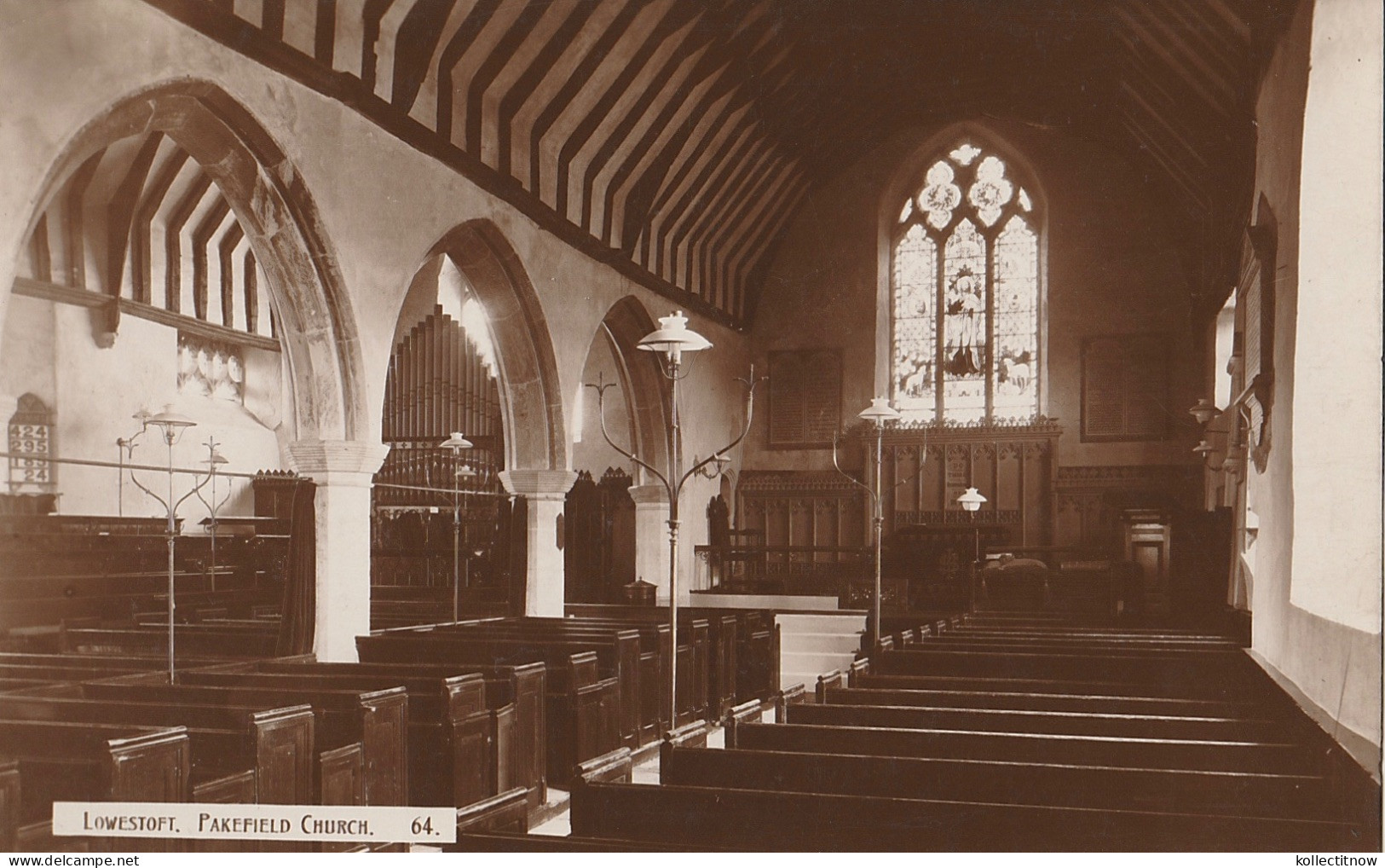 PAKEFIELD CHURCH INTERIOR - REAL PHOTOGRAPH  - LOWESTOFT - Lowestoft