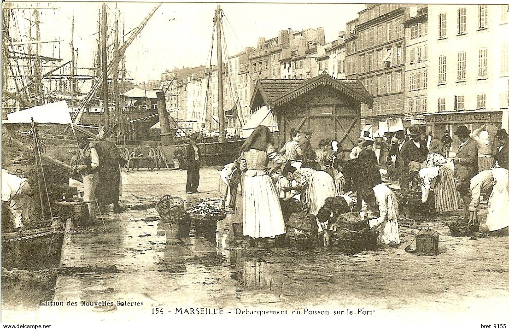 13 MARSEILLE DEBARQUEMENT DU POISSON SUR LE PORT - Vieux Port, Saint Victor, Le Panier
