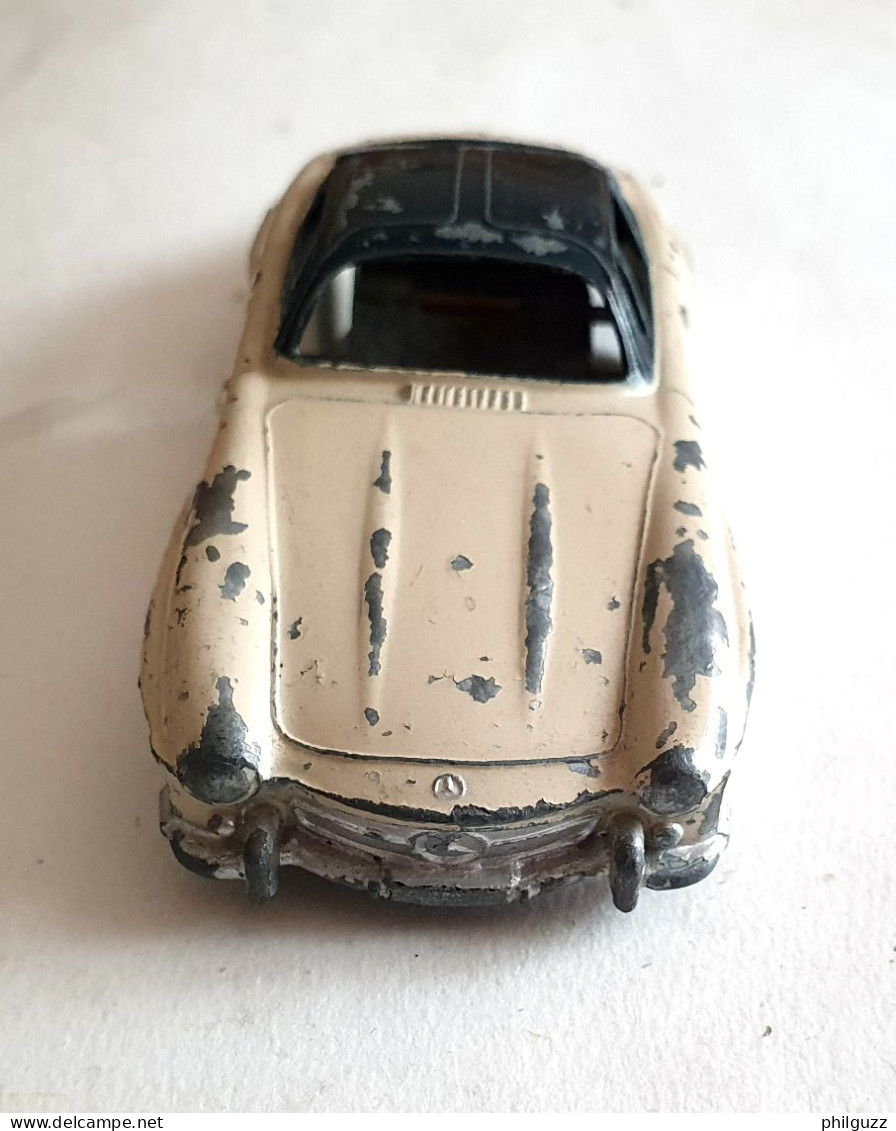 VOITURE QUIRALU MERCEDES 300SL VERTE ET CREME 1 1/43 è - Quiralu