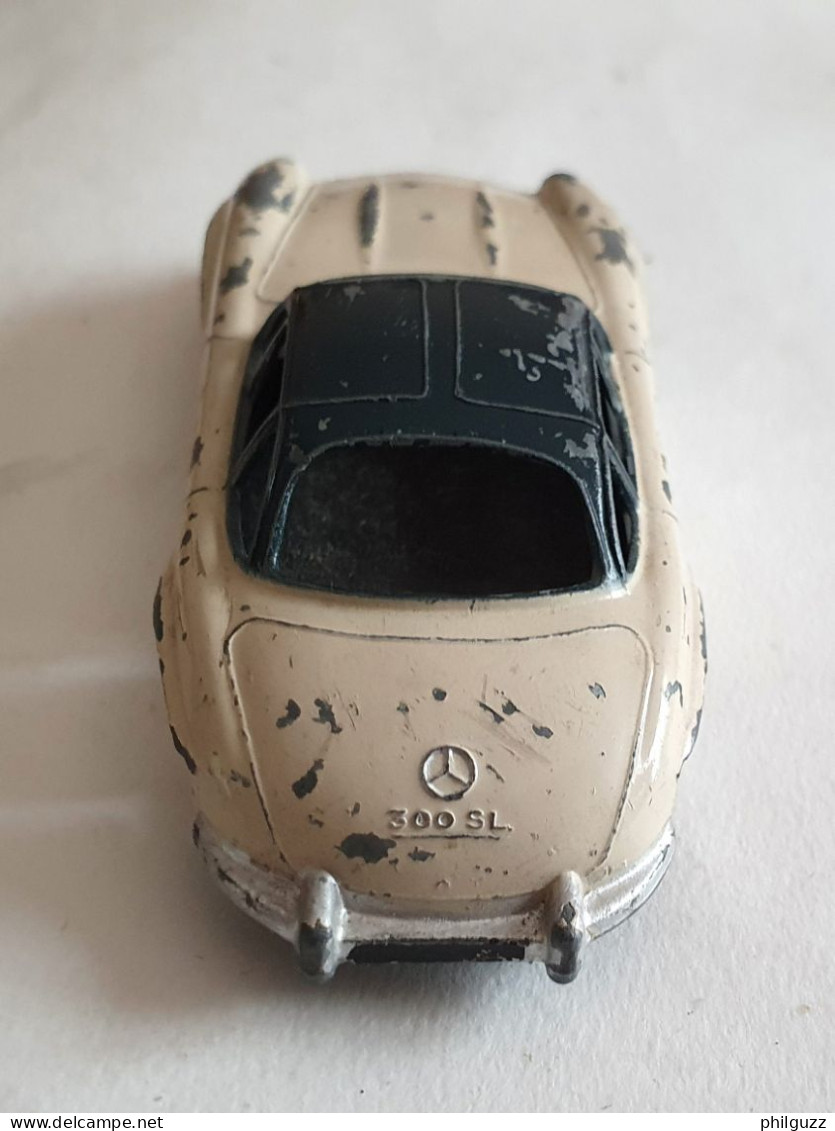 VOITURE QUIRALU MERCEDES 300SL VERTE ET CREME 1 1/43 è - Quiralu