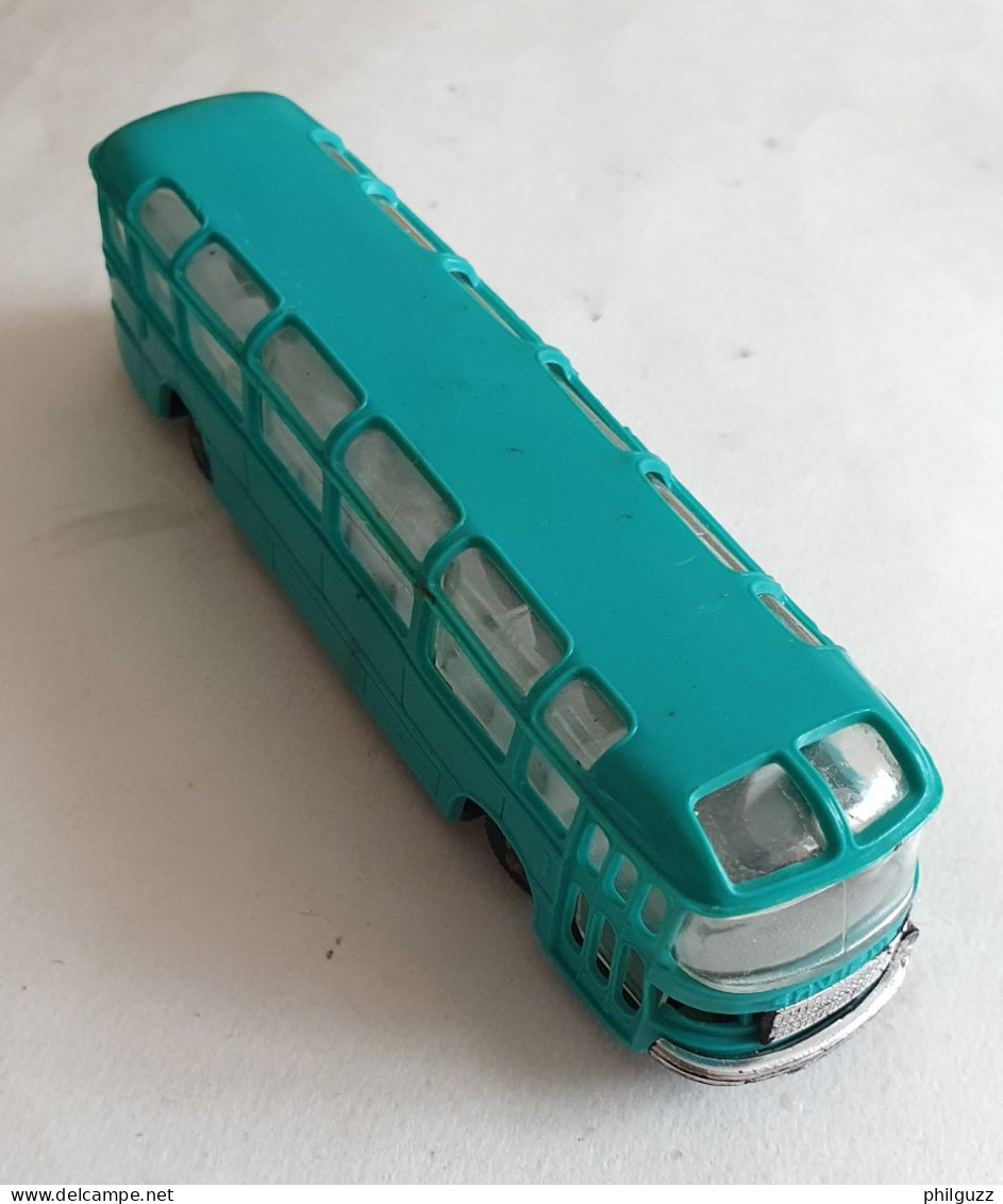 VOITURE - AUTOCAR CAR AUTOBUS SAVIEM Vert SC1 MICRO NOREV 528 1/86 - Massstab 1:87