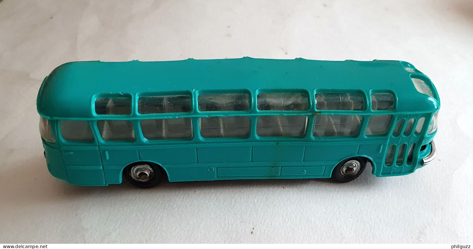 VOITURE - AUTOCAR CAR AUTOBUS SAVIEM Vert SC1 MICRO NOREV 528 1/86 - Massstab 1:87