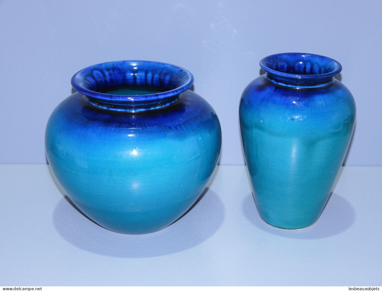 -2 VASES CERAMIQUE VINTAGE 1970 Signés DINIS PORTUGAL Dégradé De Vert & Bleu   E - Jarrones