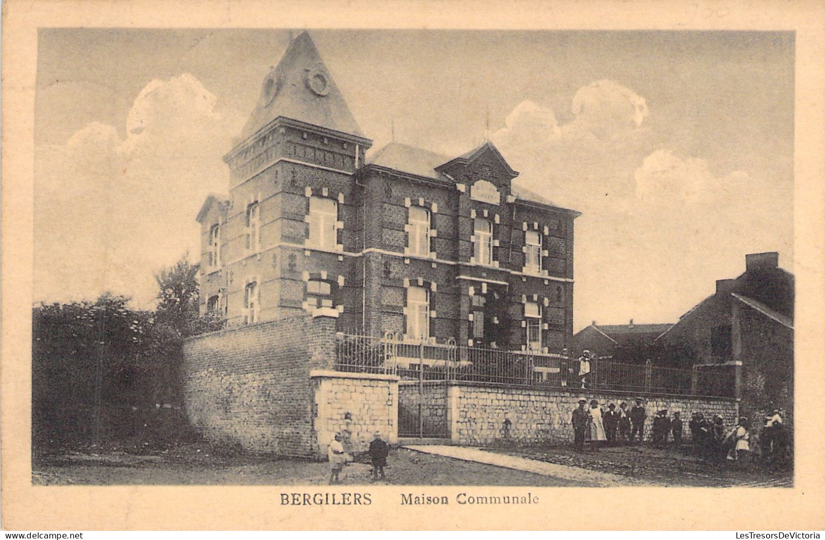 BELGIQUE - Bergilers - Maison Communale - Animé - Carte Postale Ancienne - Altri & Non Classificati