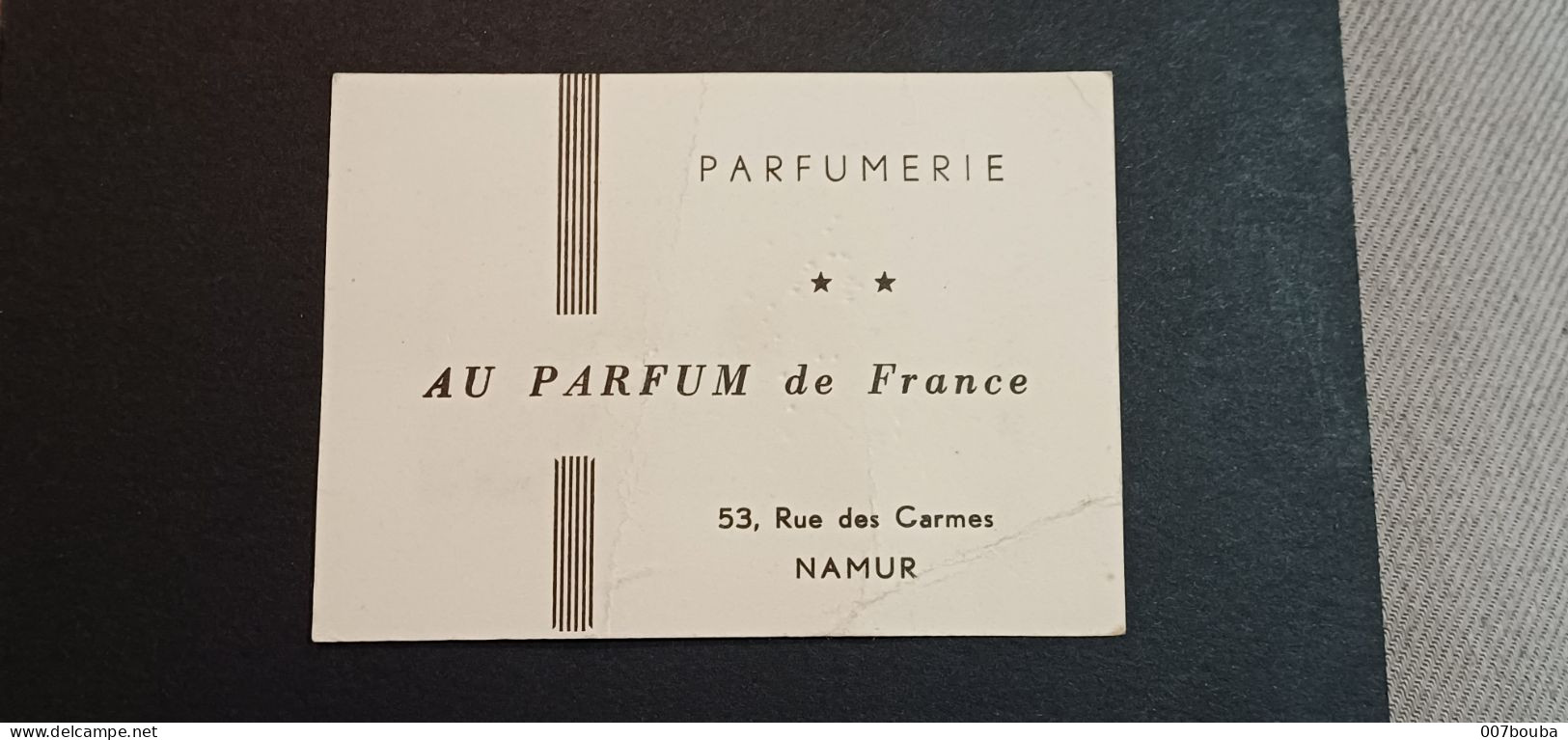 CARTE  PARFUMÉE CANOE DE DANA  / DOS : AU PARFUM DE FRANCE , 52 RUE DES CARMES  À NAMUR - Anciennes (jusque 1960)