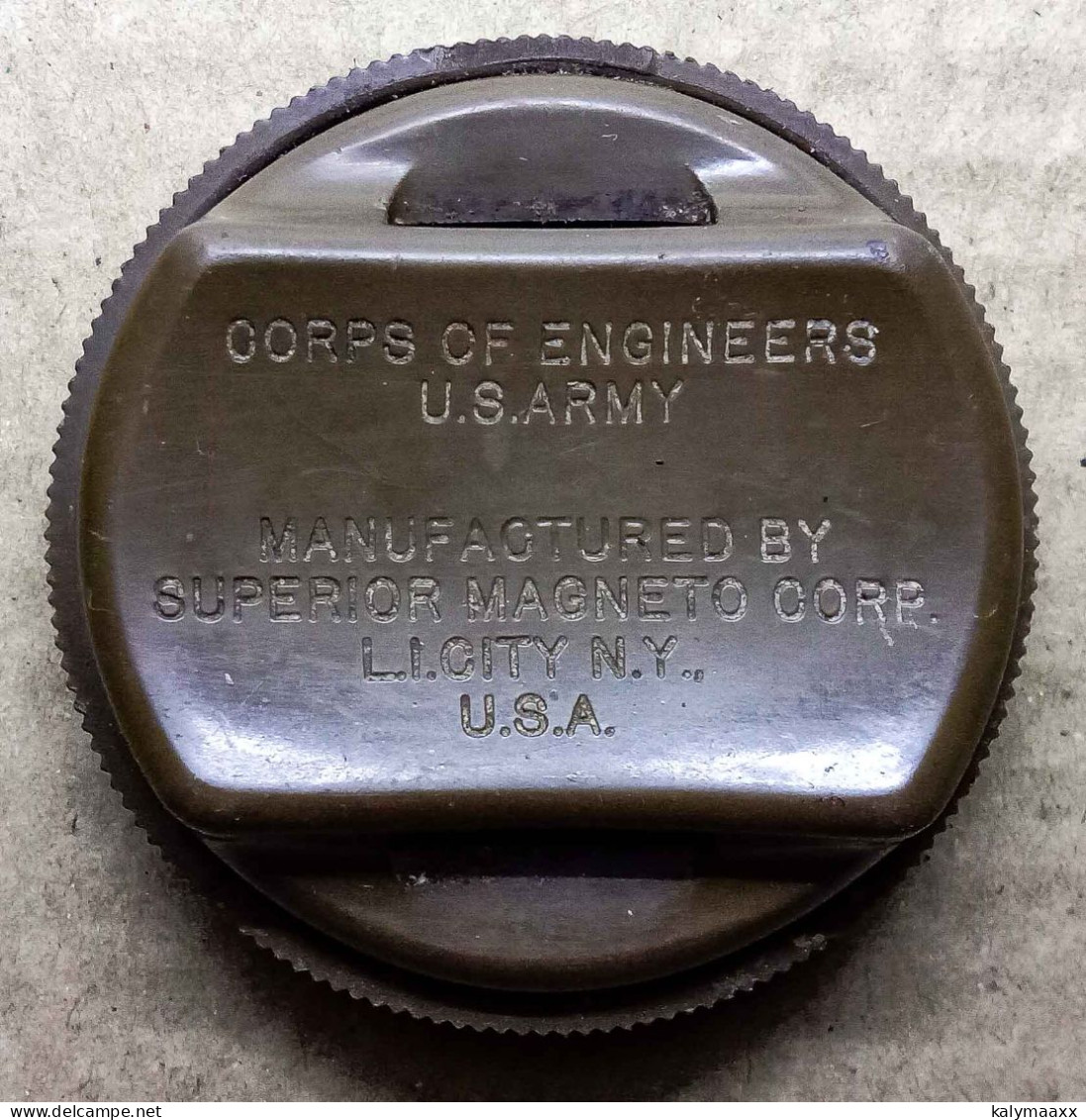 USA WWII PARATROPPER COMPASS, CORPS OF ENGINEERS, US ARMY COMPASS, MADE BY SUPERIOR MAGNETO CORP., WORKING CONDITION - 1939-45