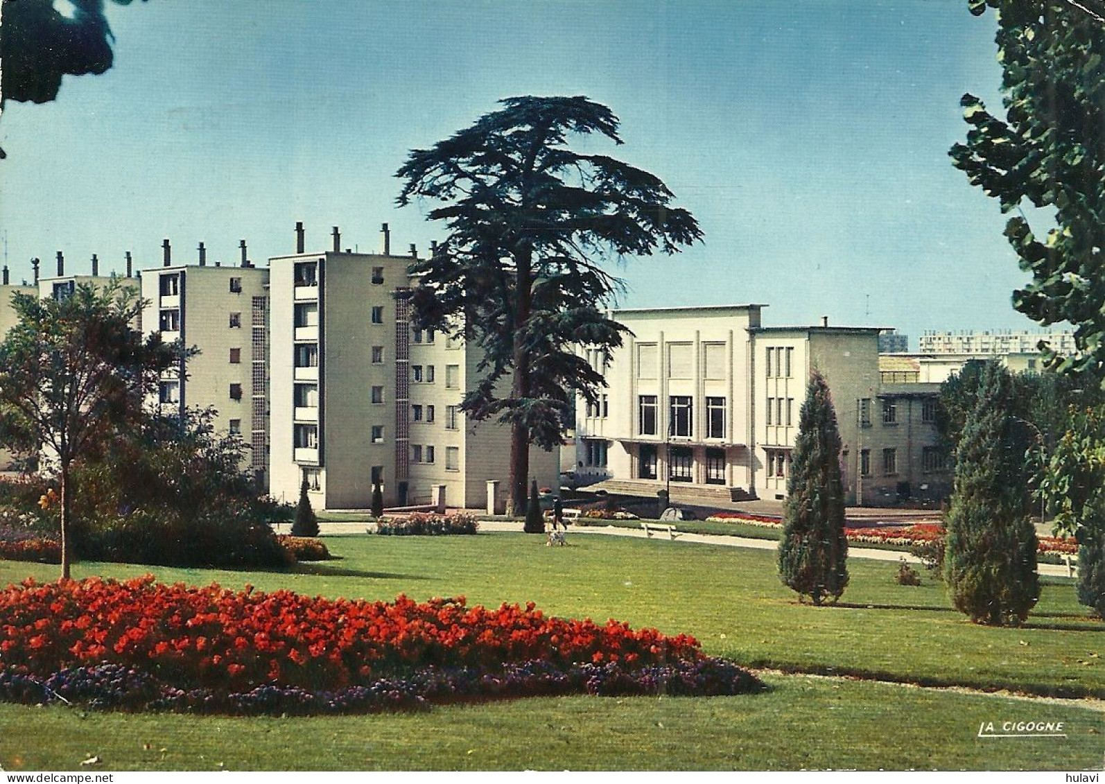 69  SAINT PRIEST - PARC DU CHATEAU ET MAISON DU PEUPLE (ref A5500) - Saint Priest