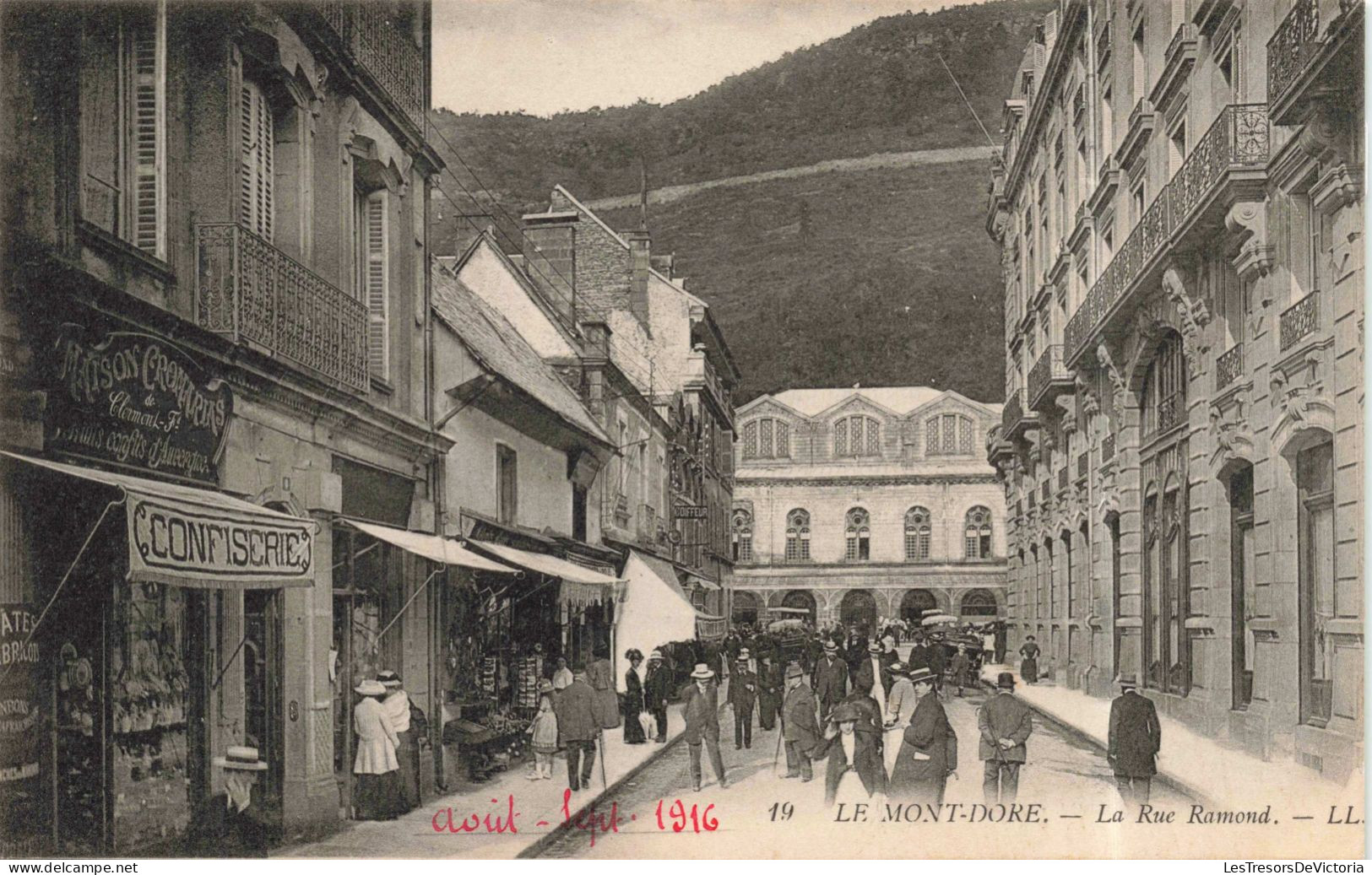 FRANCE - Issoire - Le Mont Dore - La Rue Ramond - Animé - Carte Postale Ancienne - Issoire