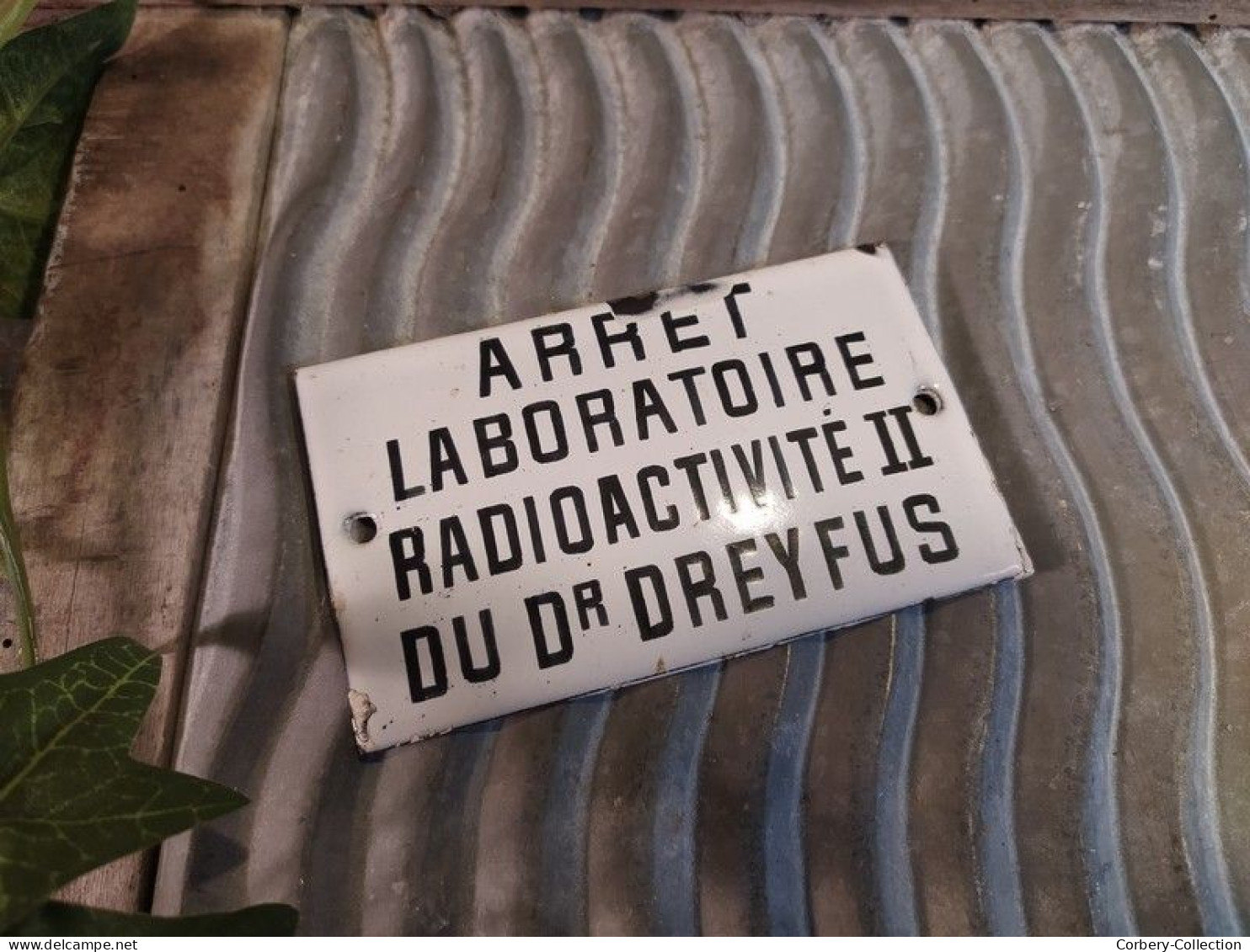 Rare Ancienne Petite Plaque Émaillée Arrêt Laboratoire Radioactivité II Du Dr Dreyfus - Other & Unclassified